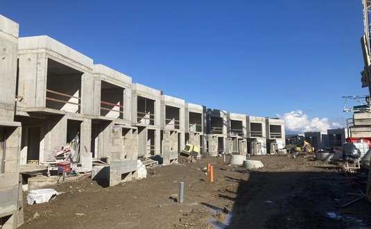 Co se děje na stavbě.